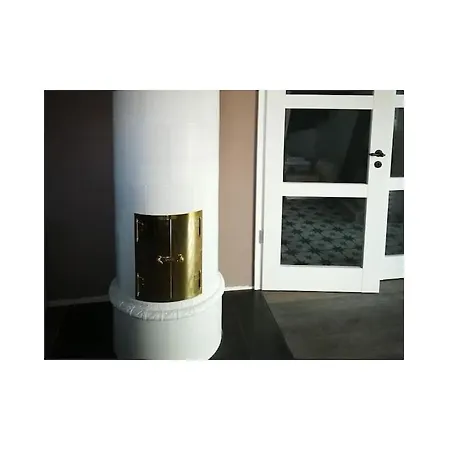 With 2 Bedrooms *